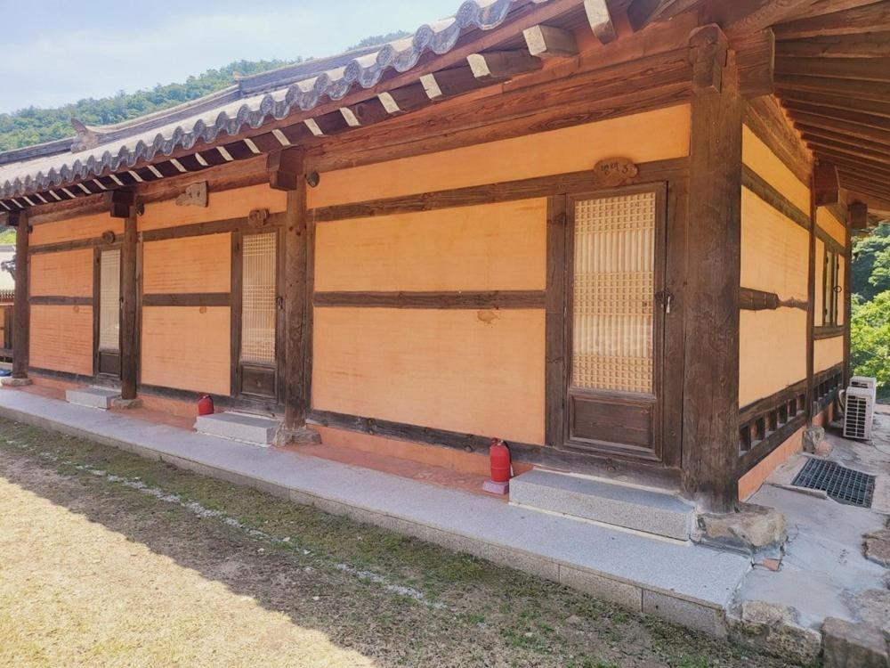 Yeongwol Hwanggung Hanok Pension Zimmer foto